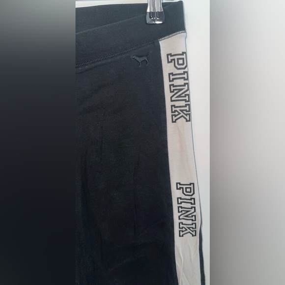 Victoria’s Secret pink medium black leggings pink logo - Picture 4 of 4